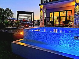 Seadreams Mission Beach