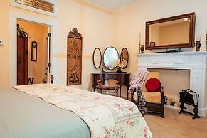 The Bird & Butterfly Inn