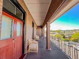 Commercial Hotel Bega