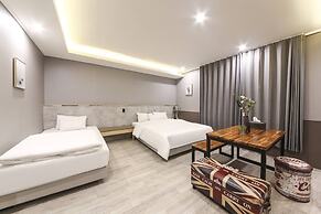 Daegu Seongseo Hotel Series 5.0