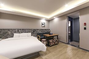 Daegu Seongseo Hotel Series 5.0