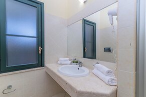 9 Ala Birdi Cottage 150m From The Beach