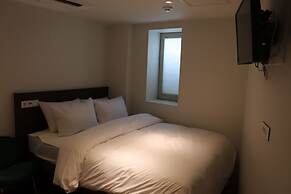 H HOSTEL Itaewon