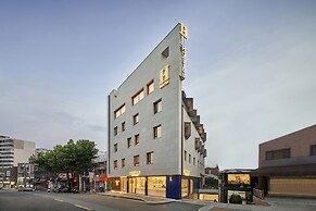 H HOSTEL Itaewon