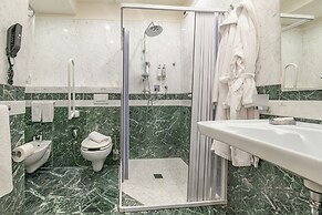 La Paloma Blanca Hotel