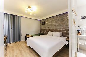 Hotel Yeogieutte Dongdaegu