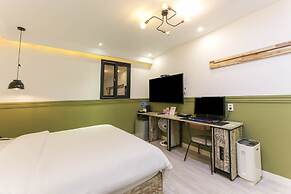 Hotel Yeogieutte Dongdaegu