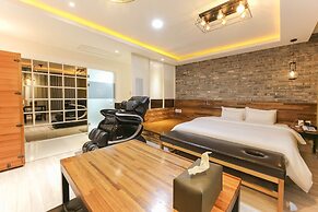 Hotel Yeogieutte Dongdaegu
