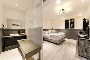 Hotel Yeogieutte Dongdaegu