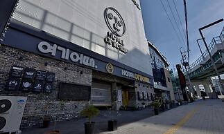 Hotel Yeogieutte Dongdaegu