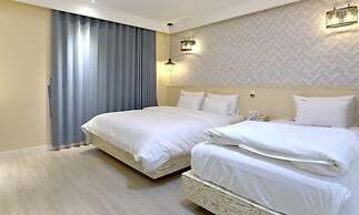 Hotel Yeogieutte Dongdaegu