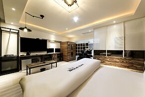 Hotel Yeogieutte Dongdaegu