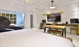 Hotel Yeogieutte Dongdaegu