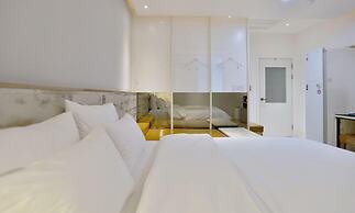 Hotel Yeogieutte Dongdaegu