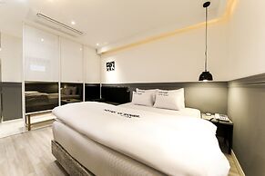 Hotel Yeogieutte Dongdaegu