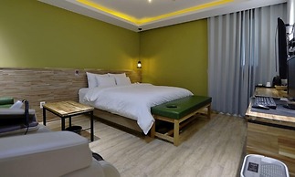 Hotel Yeogieutte Dongdaegu