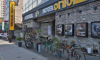 Hotel Yeogieutte Dongdaegu