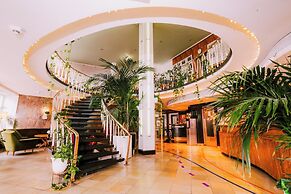 Hessenland Hotel by Stay Awesome