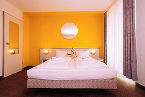 Hessenland Hotel by Stay Awesome