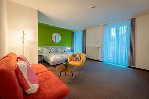 Hessenland Hotel by Stay Awesome