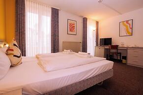 Hessenland Hotel by Stay Awesome