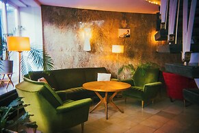 Hessenland Hotel by Stay Awesome
