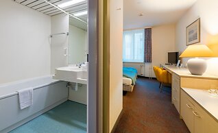 Hessenland Hotel by Stay Awesome