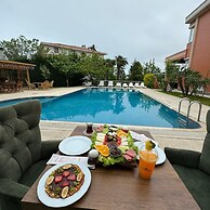 Treekos Suite Hotel Istanbul Airport