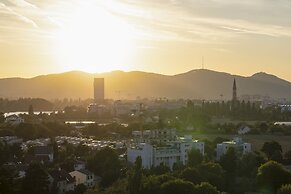 Citadines Danube Vienna