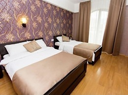 Granada Hotel and Restaurant