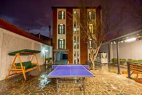 Granada Hotel and Restaurant