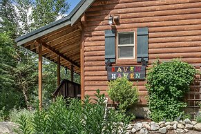 Raven Haven Lodge 2 Bedroom Home by RedAwning