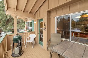 Suite Serenity 3 Bedroom Condo by NW Comfy Cabins by RedAwning