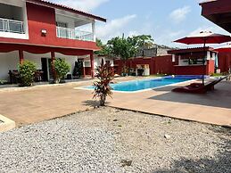 Beautiful Villa With Swimming Pool in Assinie