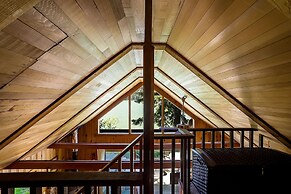 Journey's End On Fish Lake 2 Bedroom Home by NW Comfy Cabins by RedAwn