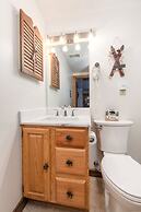 Cozy Seven Springs 1 Bedroom Deluxe Condo with Private Deck by RedAwni