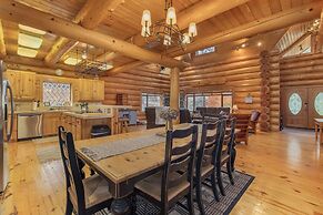 Soaring Pines Lodge 1 Bedroom Home by NW Comfy Cabins by RedAwning