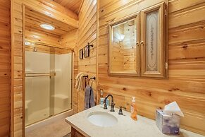 Soaring Pines Lodge 1 Bedroom Home by NW Comfy Cabins by RedAwning