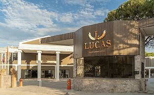 Lucas Didim Resort