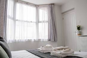 Bedford Road Garden Apartment