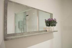 Bedford Road Garden Apartment