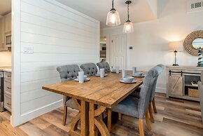 Bayfront Bungalow - 1426 Cadillac 3 Bedroom Home by Redawning