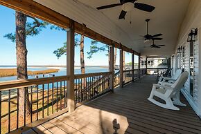 Bayfront Bungalow - 1426 Cadillac 3 Bedroom Home by Redawning