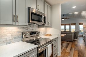 Bayfront Bungalow - 1426 Cadillac 3 Bedroom Home by Redawning