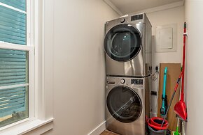 Bayfront Bungalow - 1426 Cadillac 3 Bedroom Home by Redawning