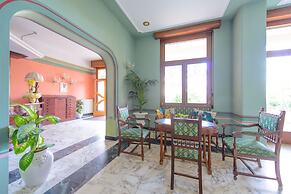 Palace Hotel Domus Mea