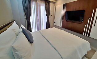 HANZ The Moon Hotel 1