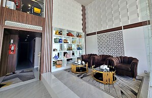 HANZ The Moon Hotel 3