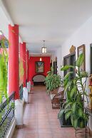 Hotel Camino Maya