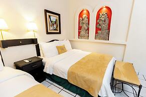 Hotel Camino Maya